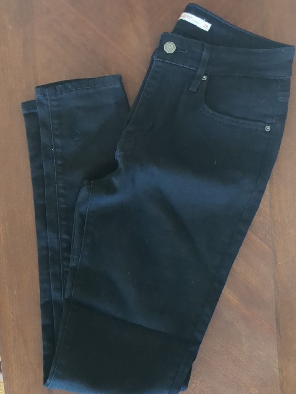 Levi's 721 High Rise Skinny Jeans in Black